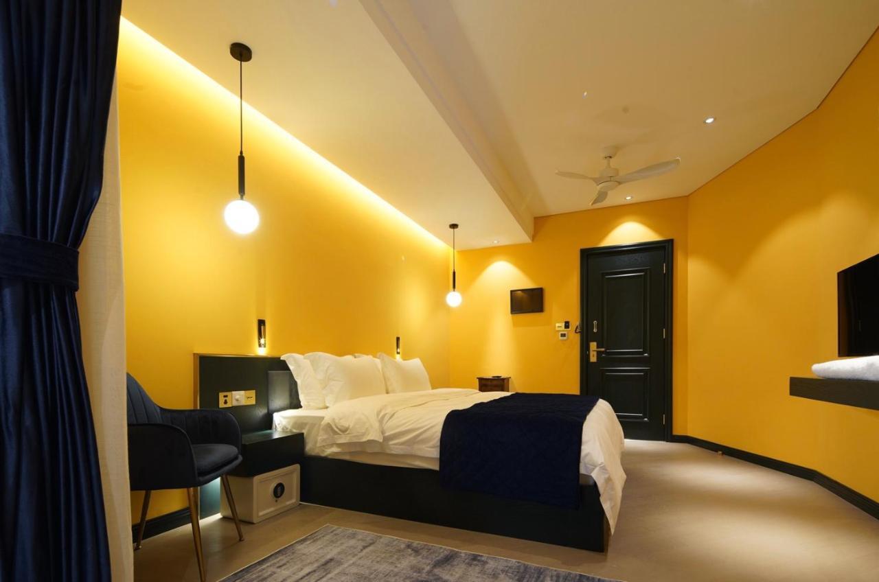 Moon And Chalice Boutique Hotel Kunming Zewnętrze zdjęcie