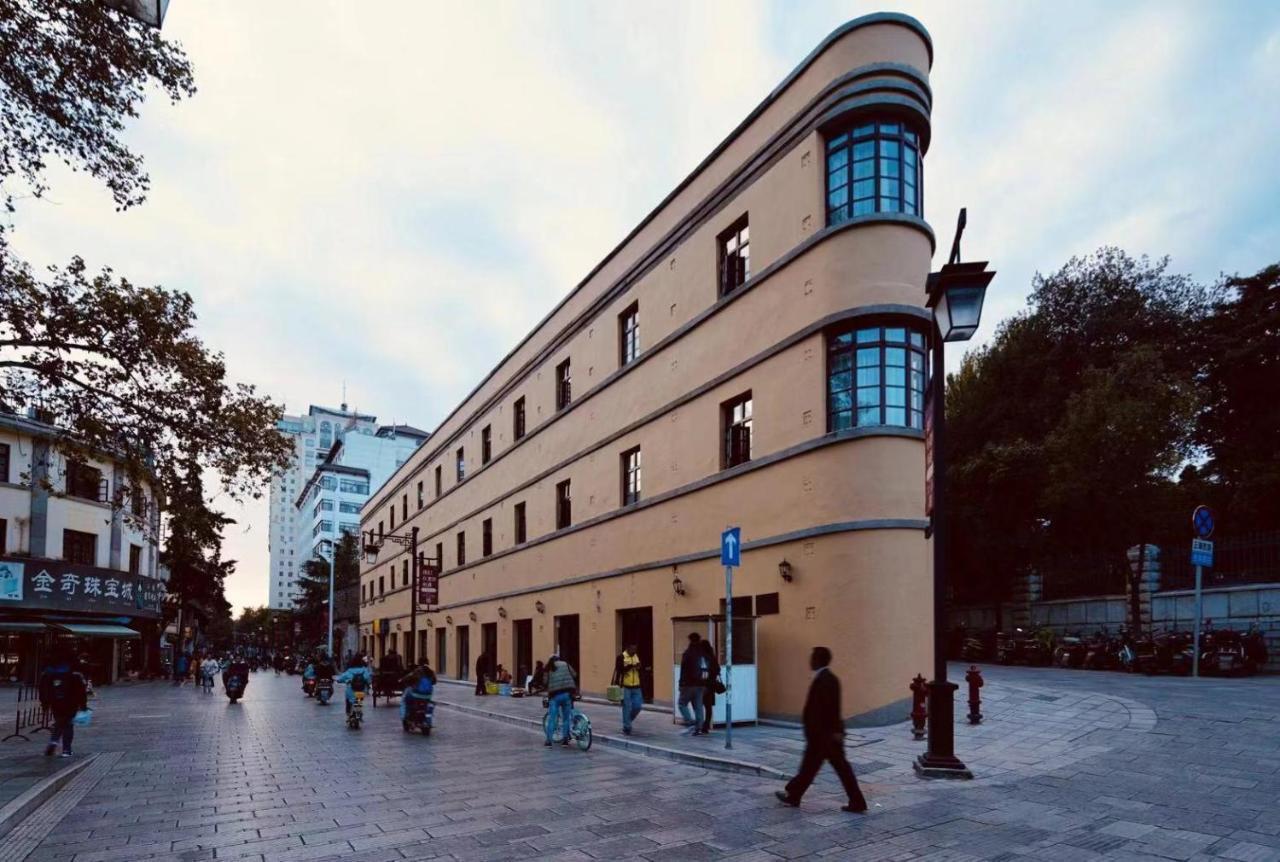 Moon And Chalice Boutique Hotel Kunming Zewnętrze zdjęcie