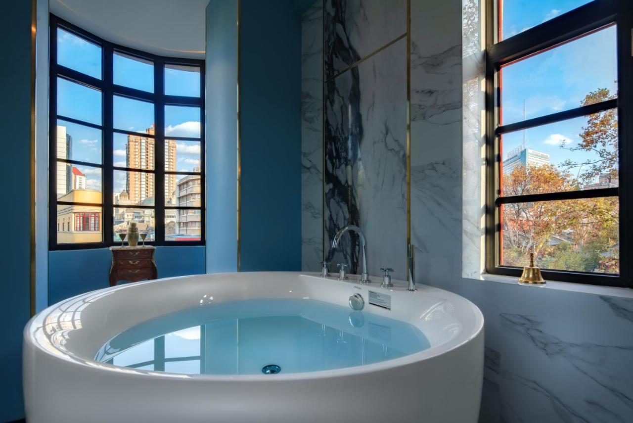 Moon And Chalice Boutique Hotel Kunming Zewnętrze zdjęcie